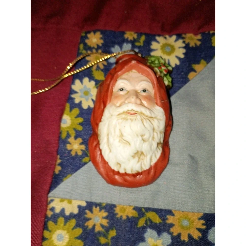 Enesco Flat Ceramic Santa Clause Face Ornament 1987 2.75